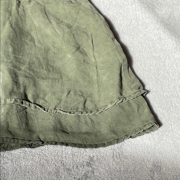 Bella Dahl Green Cascading Skirt with Smocked Waist - Picture 4 of 6